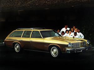 Oldsmobile Vista Cruiser '1975